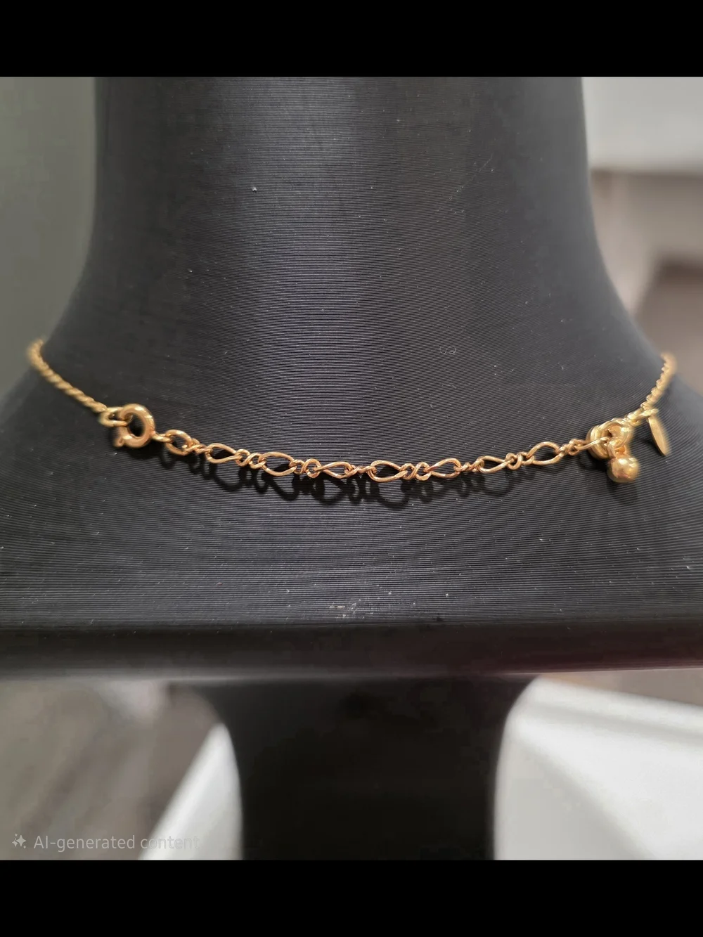 Avon Gold-Tone Necklace with Clear Round Stone - Picture 4 of 6